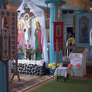 Wnętrze cerkwi prawosławnej w  kościele poewangelickim w Ornecie